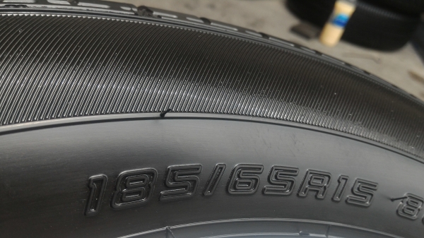 ล้อมาสด้า2 ขอบ15 พร้อมยาปลายปี14 สภาพสวยมากคับ