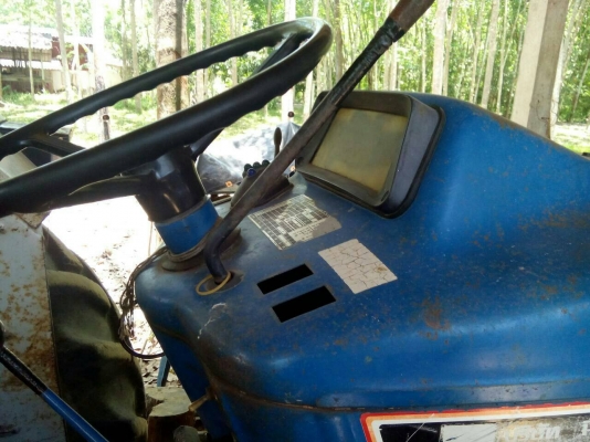 รถไถ2คัน 6610และ6640...เอกสารอินวอยล์และเล่มทะเบียน สภาพสวย...