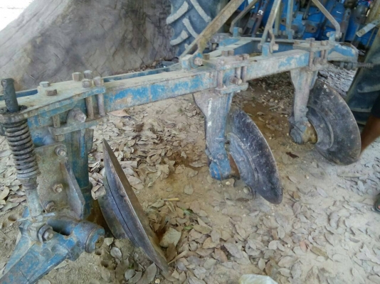 รถไถ2คัน 6610และ6640...เอกสารอินวอยล์และเล่มทะเบียน สภาพสวย...