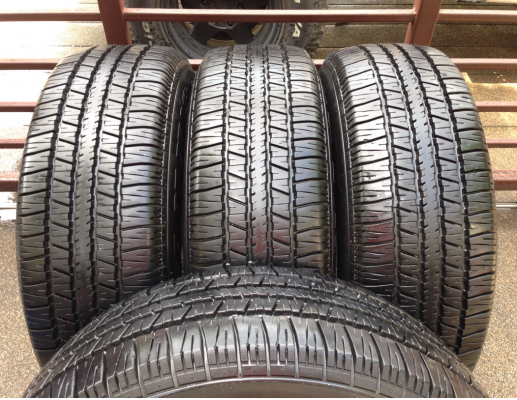 ยาง Maxxis 31 10.5 R15 ดอกเต็ม ไม่มีปะ ใช้กันยาว ราคาไม่แพง