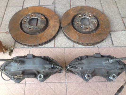 เบรค bremboเเท้ 4 POT ใหญ่พร้อมจาน310หนา30มิลผ้าหนาอยู่เก่าญี่ปุ่นเเท้สีเดิมๆ เบรค bremboเเท้ 4 POT ใหญ่พร้อมจาน310หนา30มิลผ้าหนาอยู่เก่าญี่ปุ่นเเท้สีเดิมๆ