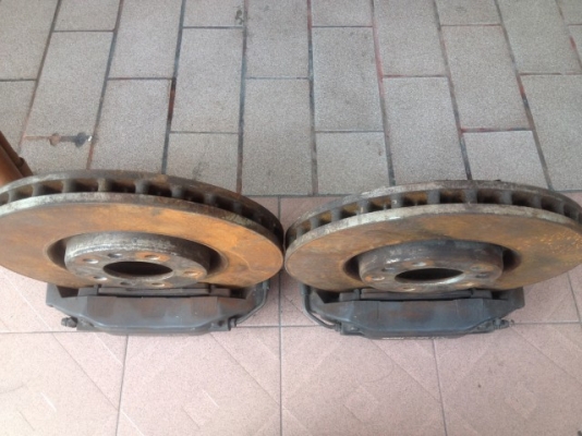 เบรค bremboเเท้ 4 POT ใหญ่พร้อมจาน310หนา30มิลผ้าหนาอยู่เก่าญี่ปุ่นเเท้สีเดิมๆ เบรค bremboเเท้ 4 POT ใหญ่พร้อมจาน310หนา30มิลผ้าหนาอยู่เก่าญี่ปุ่นเเท้สีเดิมๆ