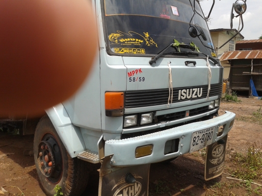 ขาย6ล้อใหญ่ ร็อคกี้175แรง ยาว5.5 ยาง900-20