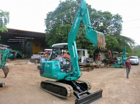 ขายรถขุดแบคโฮ KOMATSU PC30รุ่น7 (คอลโทลสั้น ปั๊มนิ้ว แทรคยาง90\%)เครื่องแน่น ระบบไว รถพร้อมใช้งาน เอกสารครบ ราคา 450,000 บาท ☎️096-3268553 (สถิตย์พันธ์) ID LINE 0963268553