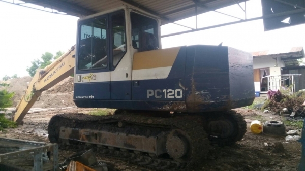 ขายรถแมคโค โคมัสสุ PC-120-5สภาพสวยไฟฟ้าครบช่วงล่างไม่ผุโซ่ลอนเลอร์สวย