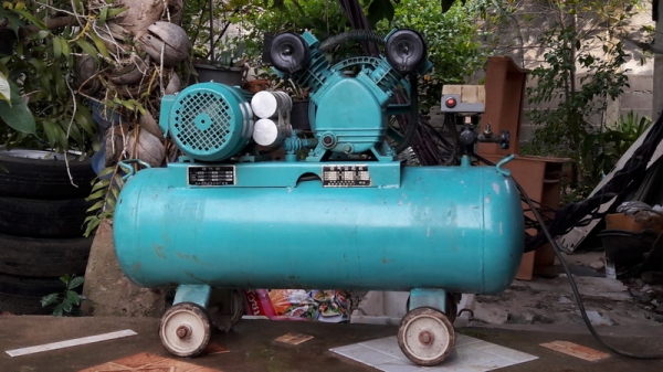 ขาย ปั้มลม2หัว 50ลิตร 2แรง ใช้งานได้ปกติ