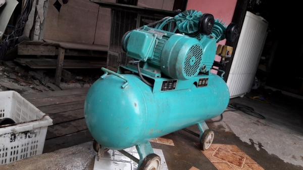 ขาย ปั้มลม2หัว 50ลิตร 2แรง ใช้งานได้ปกติ