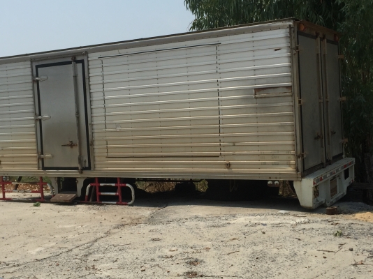 ตู้แห้ง. ประตู 3 บาน. ยาว. 5.50 เมตร ถอดจากเมก้า. FC ตู้แห้ง. ประตู 3 บาน. ยาว. 5.50 เมตร ถอดจากเมก้า. FC