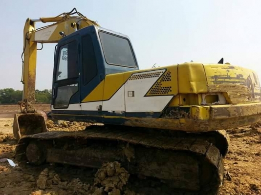 ขายรถแบคโค SK200-3 มาร์คที ไฟฟ้าครบ แอร์เย็น ช่วงล่างดี เอวแน่น โซ่ใหม่ เอกสารใบอินวอย ราคา780,000 สนใจโทร 090-8588220คุณนะ 093-3258446คุณบิว หรือเข้าดูสินค้าอื่นๆได้ที่ www.narong2truck.com หรือ www.truck.in.th/498 หรือเพจFacebook ณรงค์ ซื้อขายรถมือสอง (