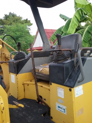 ขายรถแทร็คเตอร์เก่าใน KOMATSU D20P-7E ขายรถแทร็คเตอร์เก่าใน KOMATSU D20P-7E