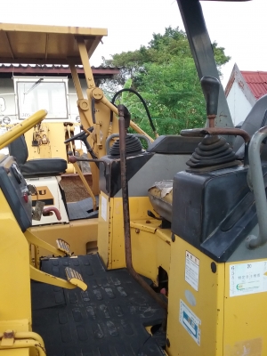 ขายรถแทร็คเตอร์เก่าใน KOMATSU D20P-7E ขายรถแทร็คเตอร์เก่าใน KOMATSU D20P-7E