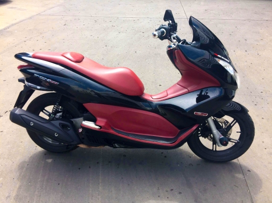 ขาย สด หรือ ผ่อน pcx 150 สถาพสวยมากๆ