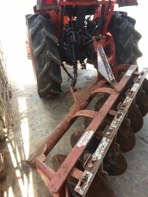 ขาย 34 แรง ใบมีด ผาน6 ยางดี 4 เส้น ขาย 34 แรง ใบมีด ผาน6 ยางดี 4 เส้น