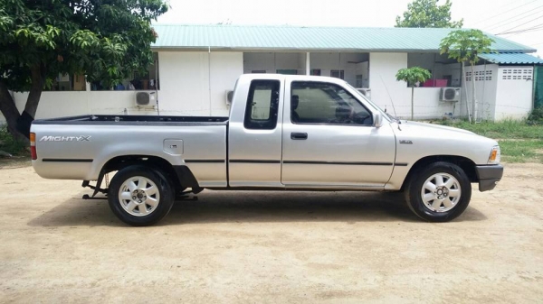 รถบ้านแท้ โตโยต้าไมตี้เอ็กแค๊ป ตัวพิเศษ ลักจูลี่ 2.5 SGL ปลายปี 38 โฉมโปร่งท้าย รถบ้านแท้ โตโยต้าไมตี้เอ็กแค๊ป ตัวพิเศษ ลักจูลี่ 2.5 SGL ปลายปี 38 โฉมโปร่งท้าย