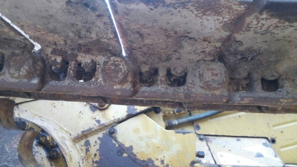 ขายรถแทรกเตอร์ CAT-D-4-H สภาพสวยช่วงล่าง80\% ขาดเครื่องนอกนั้นอยุ่ครบหมดขายไม่แพง 250000 บาท