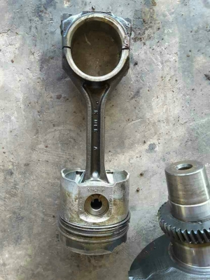 ขายอะไหล่รถแทรกเตอร์ CAT-D-4  D-5 D-50 ของเก่าญี่ปุ่นสภาพสวย