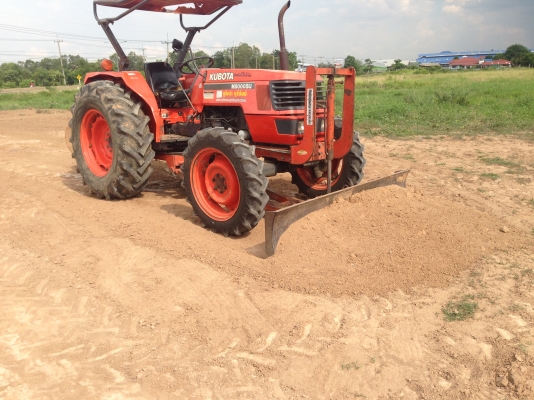ขายรถไถ KUBOTA M5000 เครื่องดี สภาพสวยเดิมๆ ( ราคา 355,000 บาท ) (มีภาพวีดีโอ) พร้อมอุปกรณ์ 3รายการ 