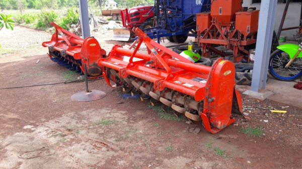 ขายอุปกร์ติดรถไถมือสองมีหลายรายการครับ