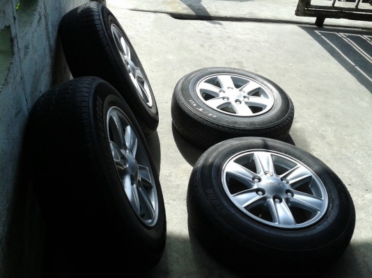 ขอบ16นิ้ว6รู อีสุ พร้อมยาง สวยๆ 4 ล้อ ราคา 7300 บาท ขอบ16นิ้ว6รู อีสุ พร้อมยาง สวยๆ 4 ล้อ ราคา 7300 บาท