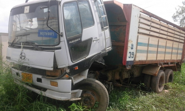 ขายถร HINO 3 M ดั้มไม่มีเครื่องไม่มีเกียร์ทะเบียนเต็ม ขายถร HINO 3 M ดั้มไม่มีเครื่องไม่มีเกียร์ทะเบียนเต็ม