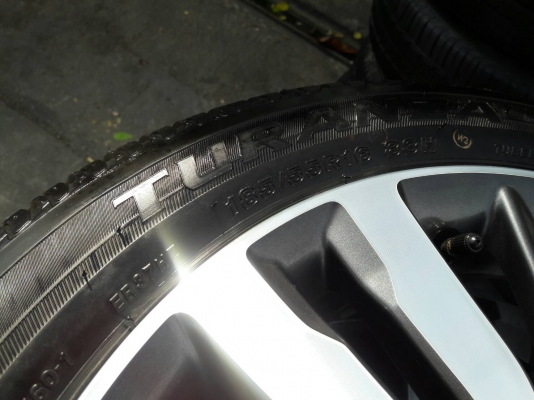 ล้อ Honda jazz ขอบ 16 พร้อมยางป้ายแดงปี 16 ชุดล่ะ 17,500