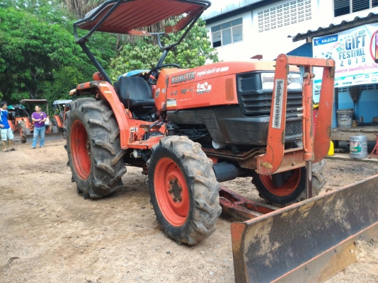 ขายรถไถ KUBOTA L4508 พร้อมดันหน้า และผาน6 ราคา 220,000 DC Tractor Rayong  0818618678,0899347475 id line=0818618678 id lne=0899347475 มีรถขนส่งบริการทั่วไทย