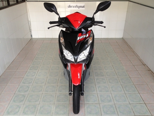 Click125i รุ่นRacing วิ่ง7000 ปี57 (ของแถม 4 รายการ) Click125i รุ่นRacing วิ่ง7000 ปี57 (ของแถม 4 รายการ)