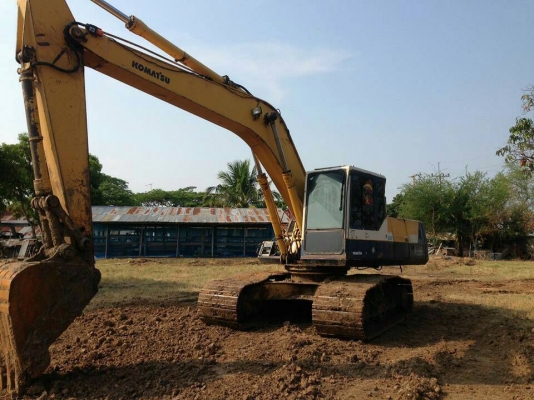 ขายด่วน KOMATSU PC200-5 ชีเรียลสูง สภาพสวยพร้อมใช้งาน โซ่เต็มเอวแน่น เครื่องปั้มดี เอกสารเล่มทะเบียน