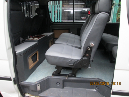 ขายรถตู้หลังคาเตี้ย