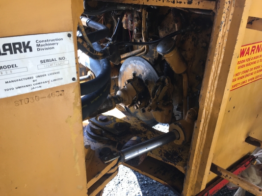 ขายรถตักล้อยาง TCM STD30 นำเข้ามาจากประเทศญี่ปุ่น สภาพพร้อมใช้งาน สนใจติดต่อ081-948-5494