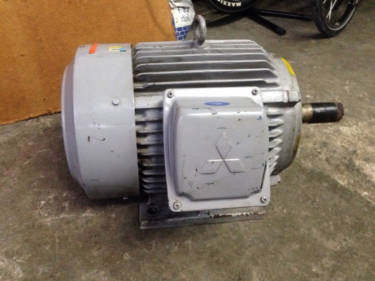 ขายมอเตอร์ Mitsubishi 15HP. 380V 1450rpm. 380V สภาพสวยเดิมๆ วิ่งนิ่ม พร้อมใช้งาน