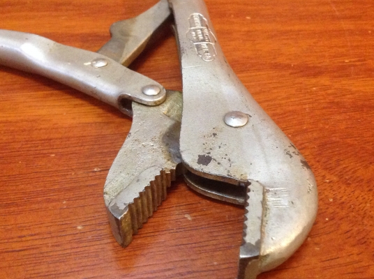 ขายคีมล็อค Vintage Petersen Vise Grip No.10 Dewitt, Nebr.  รุ่น 2 ตี 3 แถว ขาเดี่ยว สวยสมบูรณ์