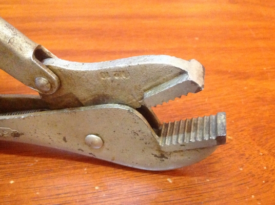 ขายคีมล็อค Vintage Petersen Vise Grip No.10 Dewitt, Nebr.  รุ่น 2 ตี 3 แถว ขาเดี่ยว สวยสมบูรณ์