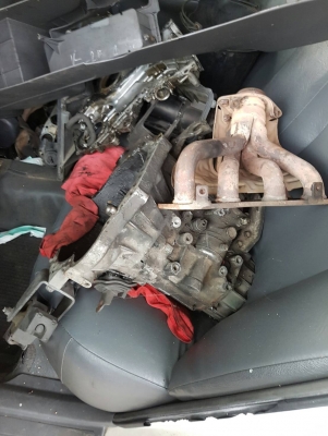 ขายแท็กซี่ลีโม่เหลือวิ่ง13ด.เครื่องเดิมlpg,m/t ขายแท็กซี่ลีโม่เหลือวิ่ง13ด.เครื่องเดิมlpg,m/t