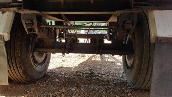 ขายรถพ่วง Isuzu เครื่อง 320 แรง ปี 48 เครื่องเดิม เกียร์เดิม ลูกไม่ดัมพ์ 3 เพลาแท้ยาว 6.80 เมตร ปี 49 ขายรถพ่วง Isuzu เครื่อง 320 แรง ปี 48 เครื่องเดิม เกียร์เดิม ลูกไม่ดัมพ์ 3 เพลาแท้ยาว 6.80 เมตร ปี 49