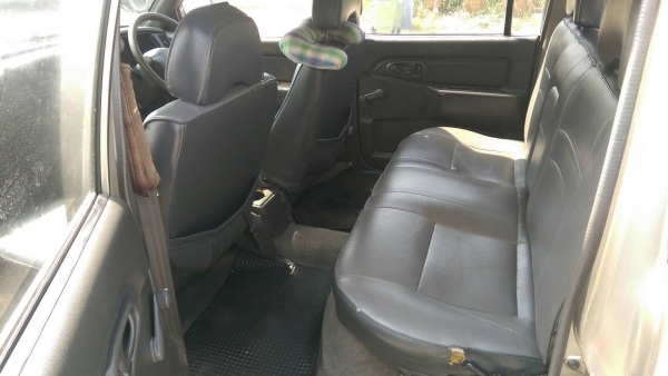 มิตซูบิชิ L200 สตาด้า 4ประตู