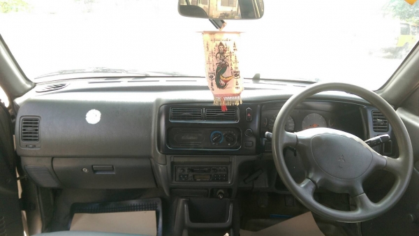 มิตซูบิชิ L200 สตาด้า 4ประตู