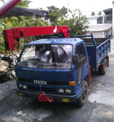 หกล้อ อีซูชุ NPR110ดั้ม5คิว เครน3ตัน สภาพดีสวยพร้อมใช้ ทะเบียนพร้อมโอน