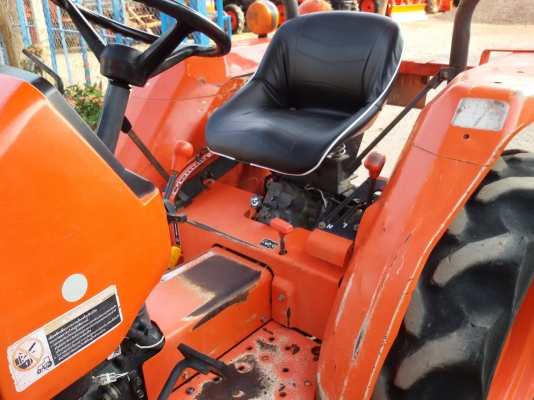 ปัญญาแทรคเตอร์..จัดมาให้ครับ ด่วน!!!คูโบต้า L2808ตัวเปล่า รถไร่สีเดิมจัดส่ง อ.นครไทย จ.พิษณุโลก