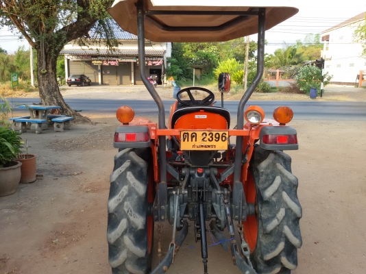 ปัญญาแทรคเตอร์..จัดมาให้ครับ ด่วน!!!คูโบต้า L2808ตัวเปล่า รถไร่สีเดิมจัดส่ง อ.นครไทย จ.พิษณุโลก