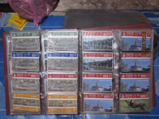 การ์ดโทรศัพท์ (รุ่นเก่า) ยกเล่มครับ