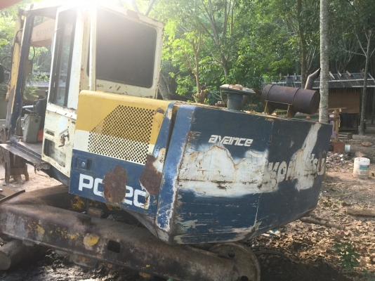 ขายตามสภาพ...รถขุด PC120-3 โซ่แผ่นไม่มี ตัวเดินเสีย มีบุ้งกี้..