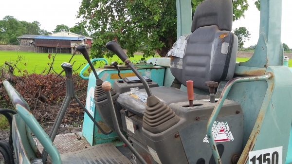 ขาย yanmar B27-2เก่าญี่ปุ่นยังไม่เคยใช้งานในไทยปั๊มนิ้ว คอนโทลสั้น น้ำมัน  สภาพสวยๆ