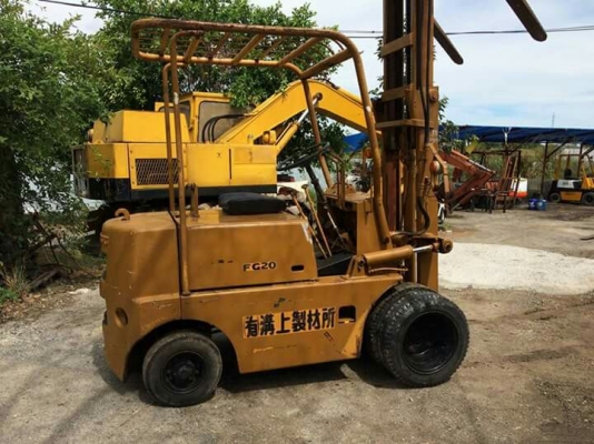 KOMATSU FG20