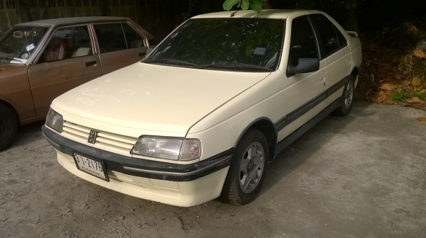PEUGEOT 405 คิ้วใหญ่ ขายเป็นอะไหล่