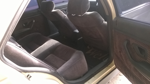 PEUGEOT 405 คิ้วใหญ่ ขายเป็นอะไหล่ PEUGEOT 405 คิ้วใหญ่ ขายเป็นอะไหล่