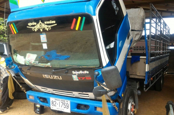 หกล้อ อีซูชุ NQR175ปี50 แอร์ พ.เวอร์ ยางเรเดียล ช่วงยาว5.50ม สภาพดีสวยบางเดิมไม่มีทีติพร้อมวิ่งงาน เล่มทะเบียนพร้อมโอน รถบ้านแท้สวยๆน่าใช้ หกล้อ อีซูชุ NQR175ปี50 แอร์ พ.เวอร์ ยางเรเดียล ช่วงยาว5.50ม สภาพดีสวยบางเดิมไม่มีทีติพร้อมวิ่งงาน เล่มทะเบียนพร้อมโอน รถบ้านแท้สวยๆน่าใช้