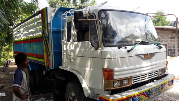 ขายรถบรรทุก 10 ล้อดั้ม HINO F18 สภาพพร้อมไช้ ขายรถบรรทุก 10 ล้อดั้ม HINO F18 สภาพพร้อมไช้