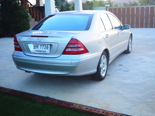 BenzC200Kompressorปี02รุ่นAvantgarde