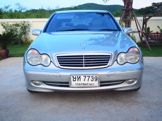 Benz C200 Kompressor ปี02 รุ่น Avantgarde